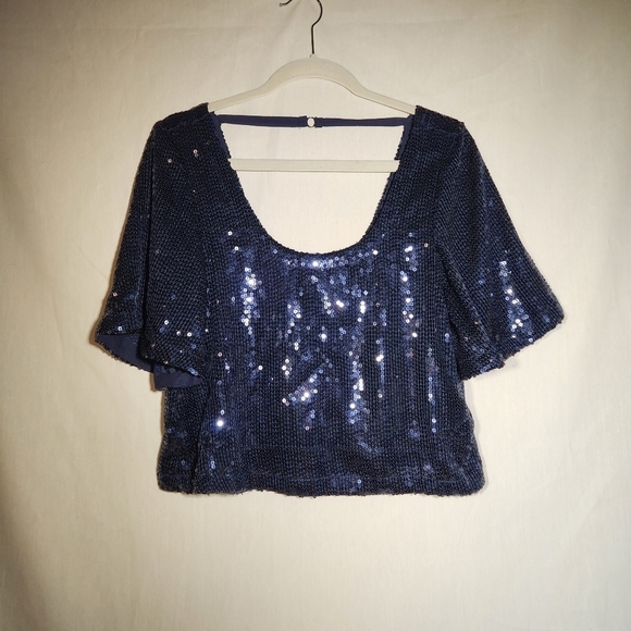 Free People Tops - Free People Sequin beautiful luxury blouse. Size XS Navy Blue top. NWT #party